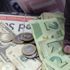 Zimbabwe S Currency Curse Continues Iss Africa Zimbabwe S Currency Curse Continues Iss Africa